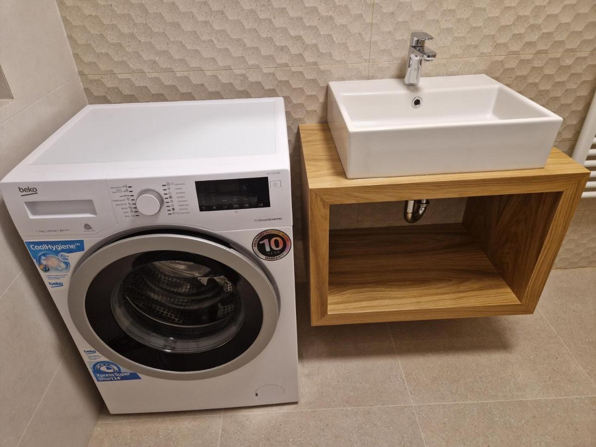 Apartments Cerovic مالينسكا المظهر الخارجي الصورة