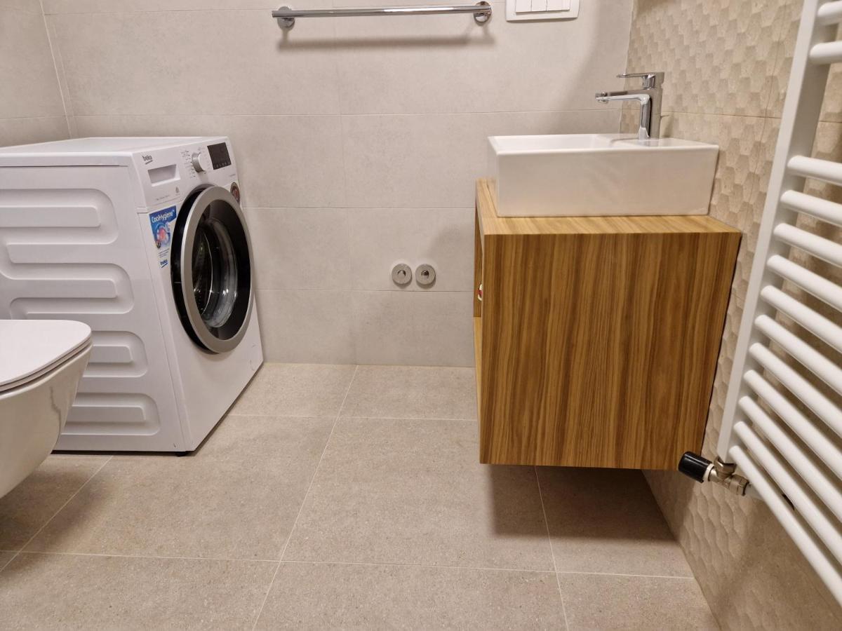 Apartments Cerovic مالينسكا المظهر الخارجي الصورة