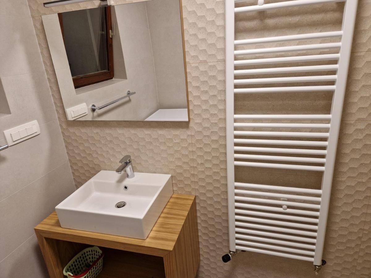 Apartments Cerovic مالينسكا المظهر الخارجي الصورة