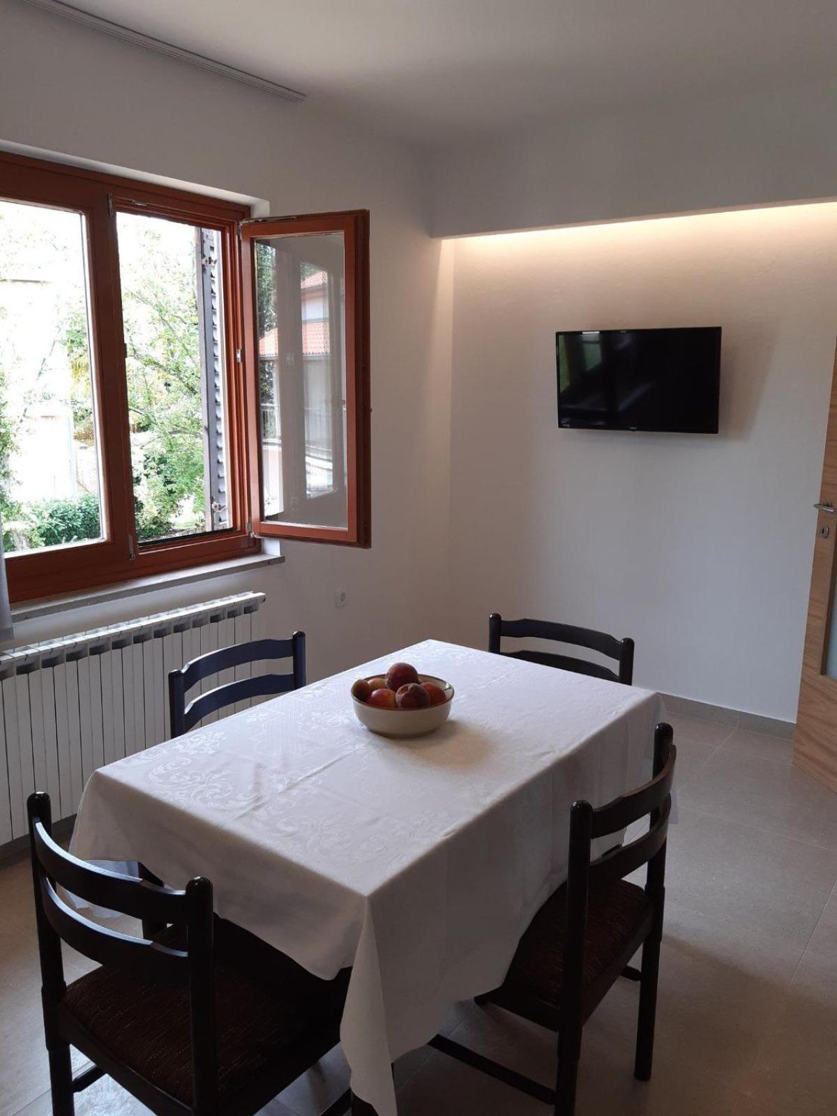 Apartments Cerovic مالينسكا المظهر الخارجي الصورة